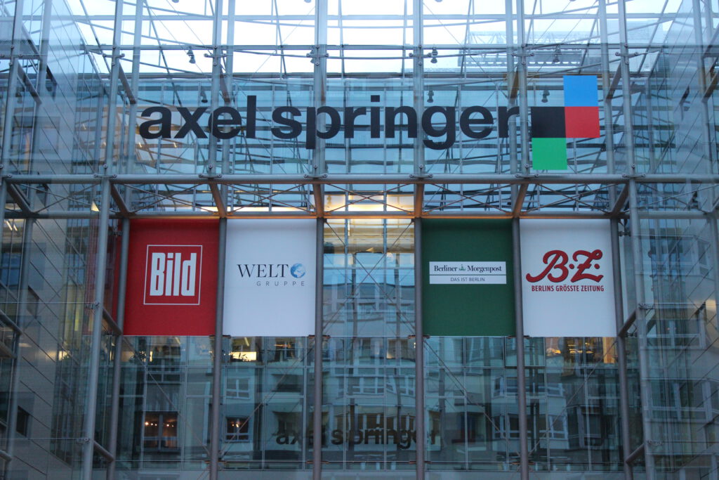 +++ Axel Springer kündigt komplette BILD-Chefredaktion +++